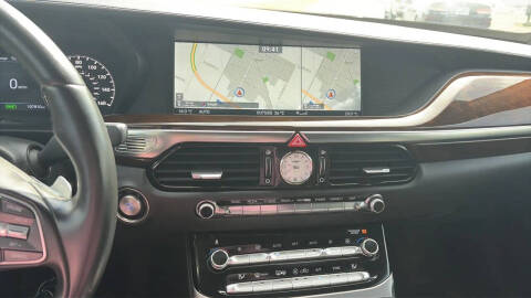 2018 Genesis G90