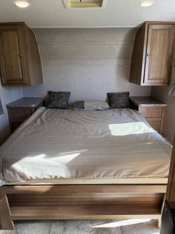 2017 FLAGSTAFF LITE 19 FD