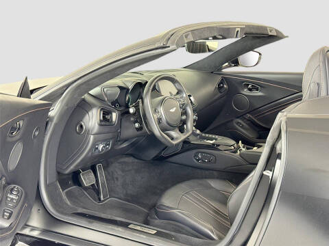 2022 Aston Martin Vantage
