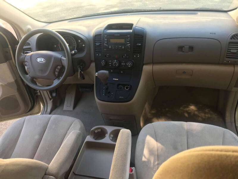 2007 Kia Sedona LX photo 23