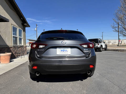 2016 Mazda MAZDA3 i Touring