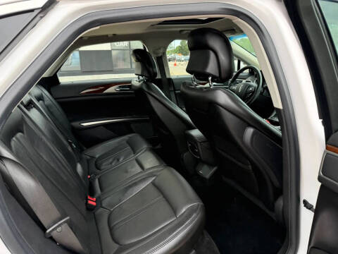 2014 Lincoln MKZ