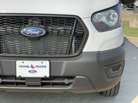 2025 Ford Transit 250