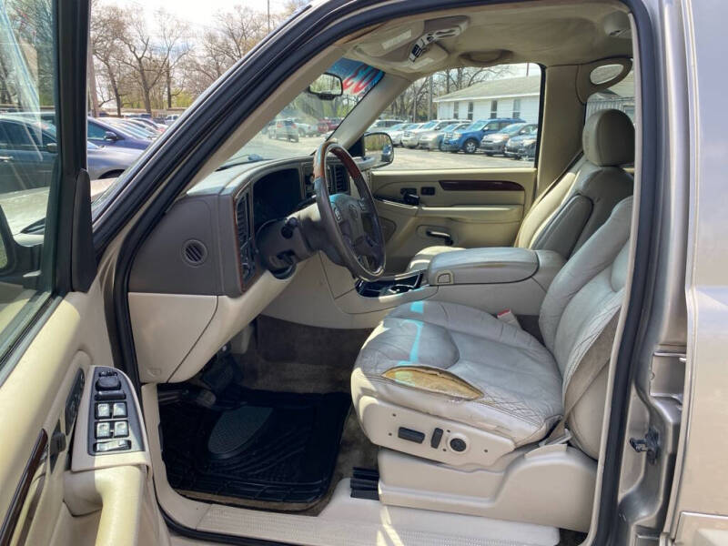 2003 Cadillac Escalade