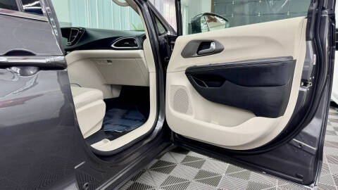 2021 Chrysler Pacifica Touring L