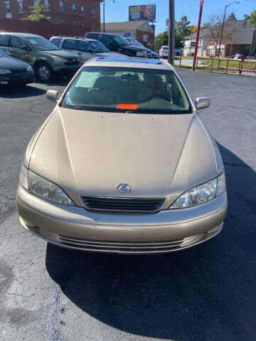 1997 Lexus ES 300 for sale at North Hill Auto Sales in Akron OH