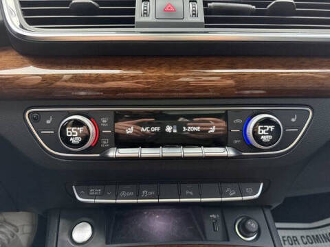 2022 Audi Q5 quattro S line Premium 45 TFSI