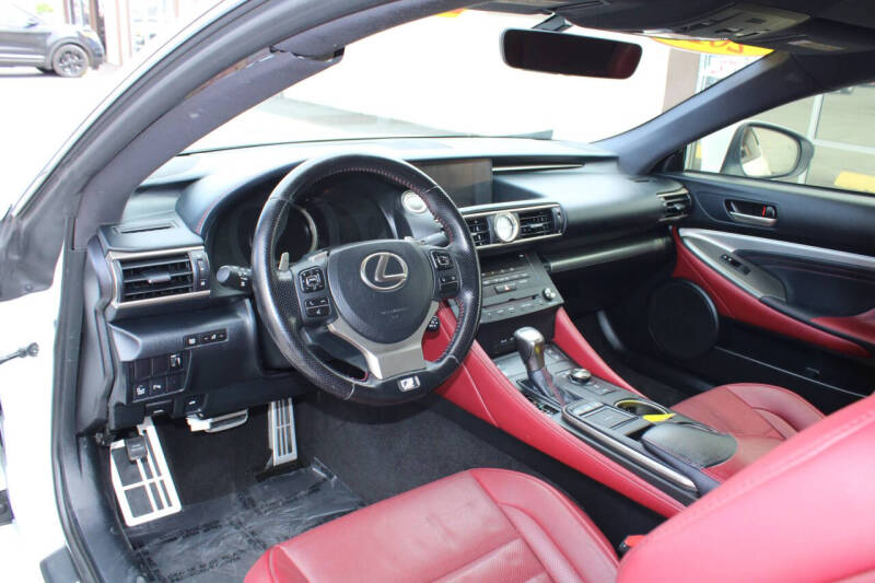 2017 Lexus RC 200t
