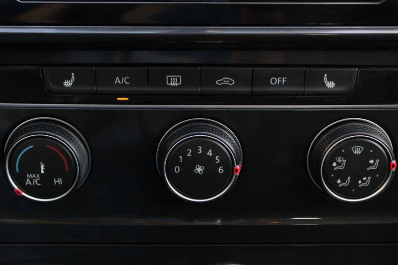 2021 Volkswagen Golf TSI