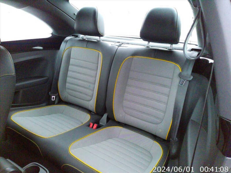 2016 Volkswagen Beetle 1.8T Dune PZEV