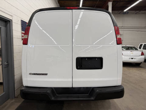 2016 Chevrolet Express 2500