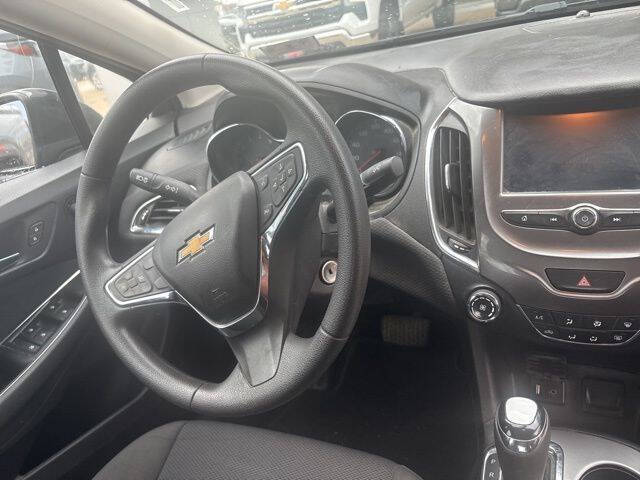 2017 Chevrolet Cruze LT Auto