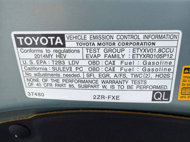 2014 Toyota Prius v Three