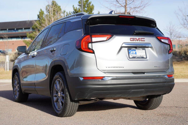 2024 GMC Terrain SLT