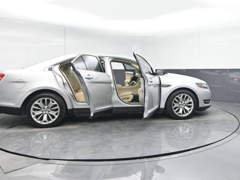 2018 Ford Taurus Limited