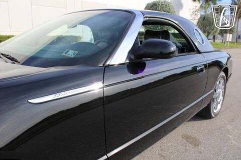 2005 Ford Thunderbird Deluxe