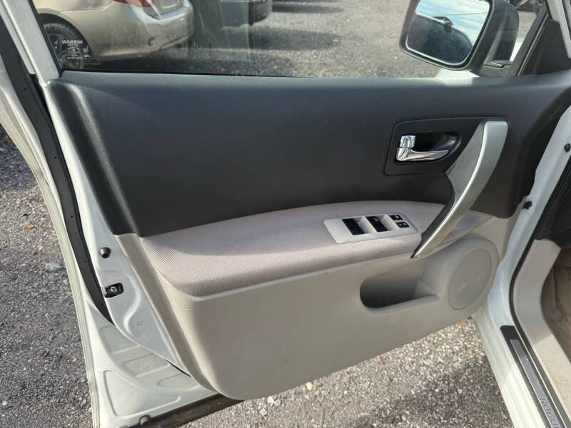 2011 Nissan Rogue SV