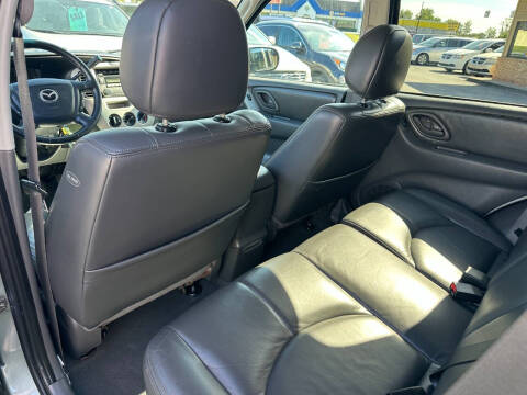 2003 Mazda Tribute ES-V6