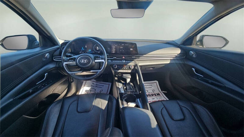 2024 Hyundai Elantra Limited