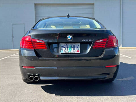 2012 BMW 5 Series 528i xDrive