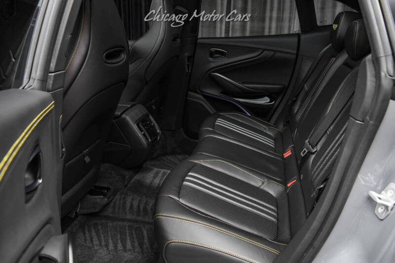 2025 Aston Martin DBX 707