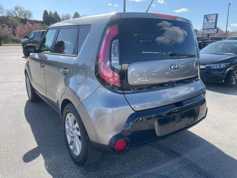2016 Kia Soul +