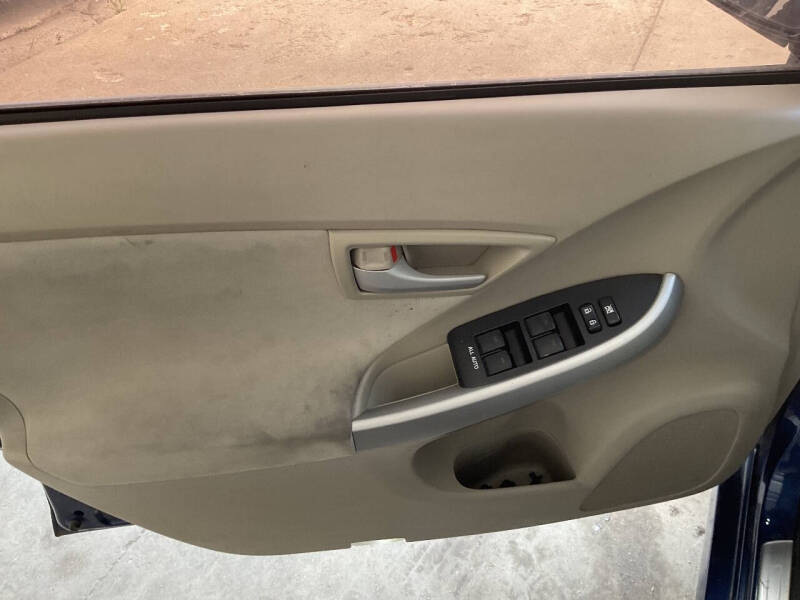 2010 Toyota Prius II