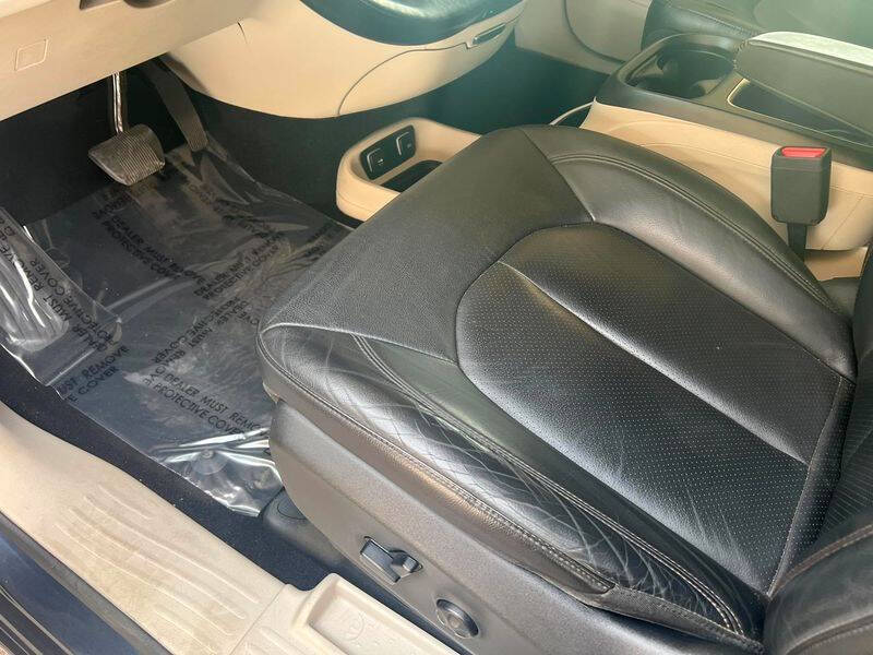 2019 Chrysler Pacifica Touring L Plus