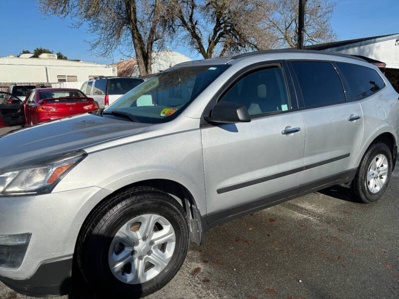 2017 Chevrolet Traverse LS photo 6