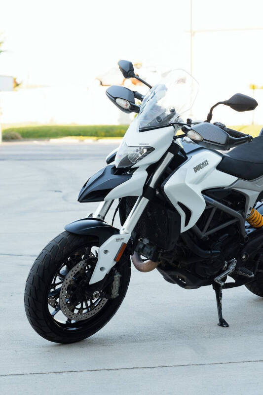 2013 Ducati Hypermotard 821