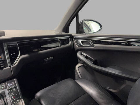 2016 Porsche Macan S