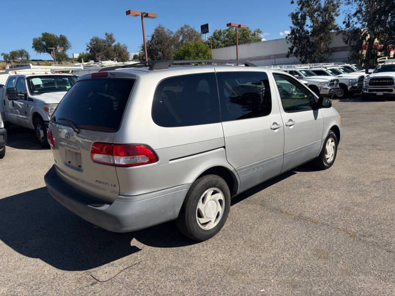 2002 Toyota Sienna LE