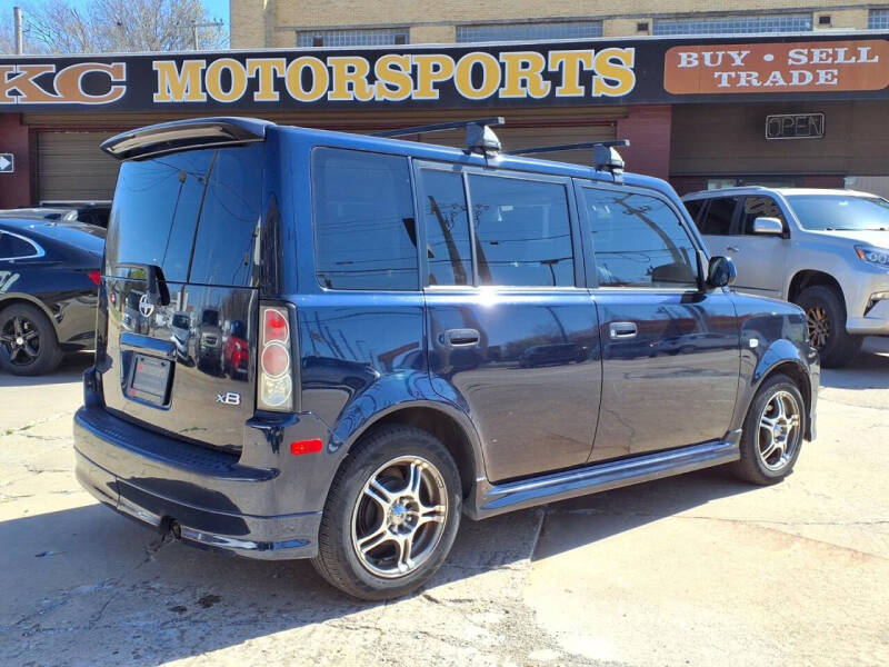2005 Scion xB