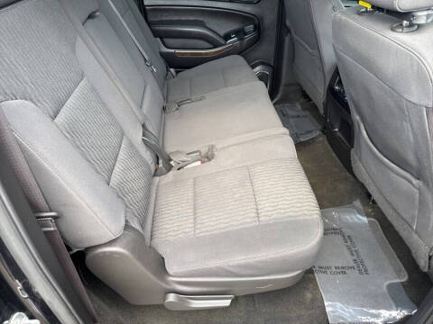 2017 Chevrolet Suburban LS