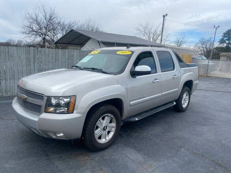 2007 Chevrolet Avalanche for sale at Import Auto Mall in Greenville SC