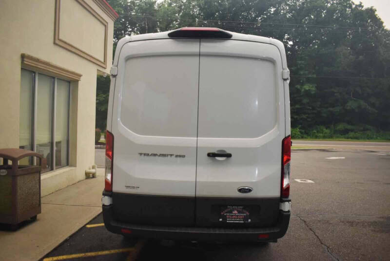2022 Ford Transit