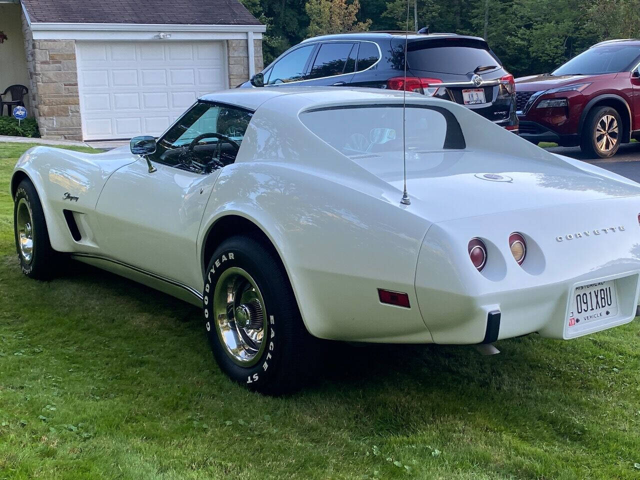 1975 Chevrolet Corvette 9