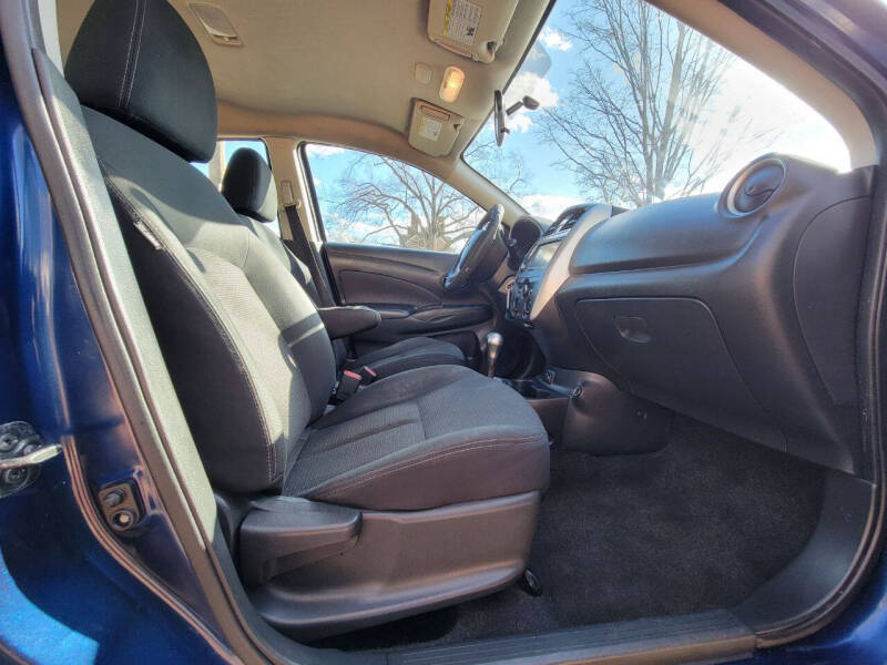 2019 Nissan Versa S Plus