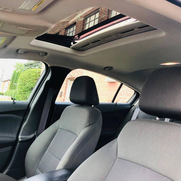 2017 Chevrolet Cruze LT Auto