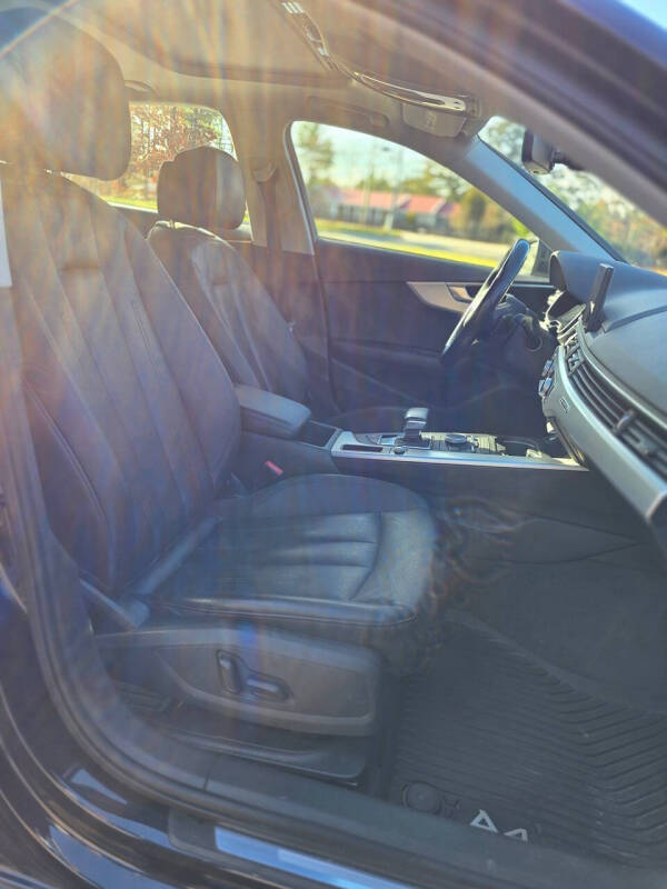 2017 Audi A4 2.0T quattro Premium