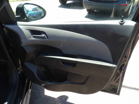 2016 Chevrolet Sonic LT Auto
