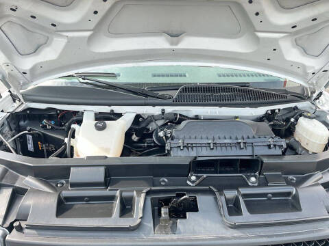 2023 Chevrolet Express 2500