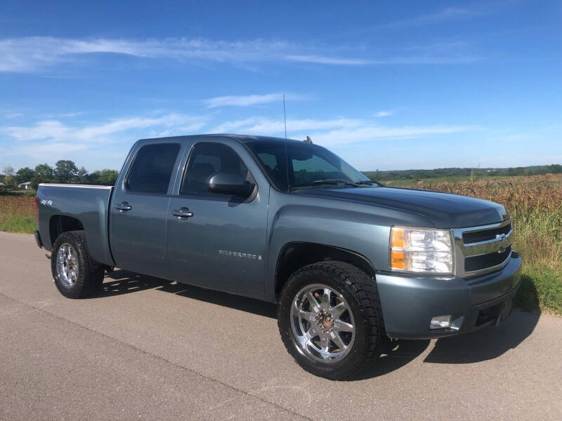 2007 Chevrolet Silverado 1500 for sale at Hitt & Mis Auto in Cape Girardeau MO