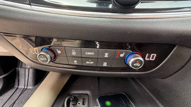 2019 Buick Enclave Essence
