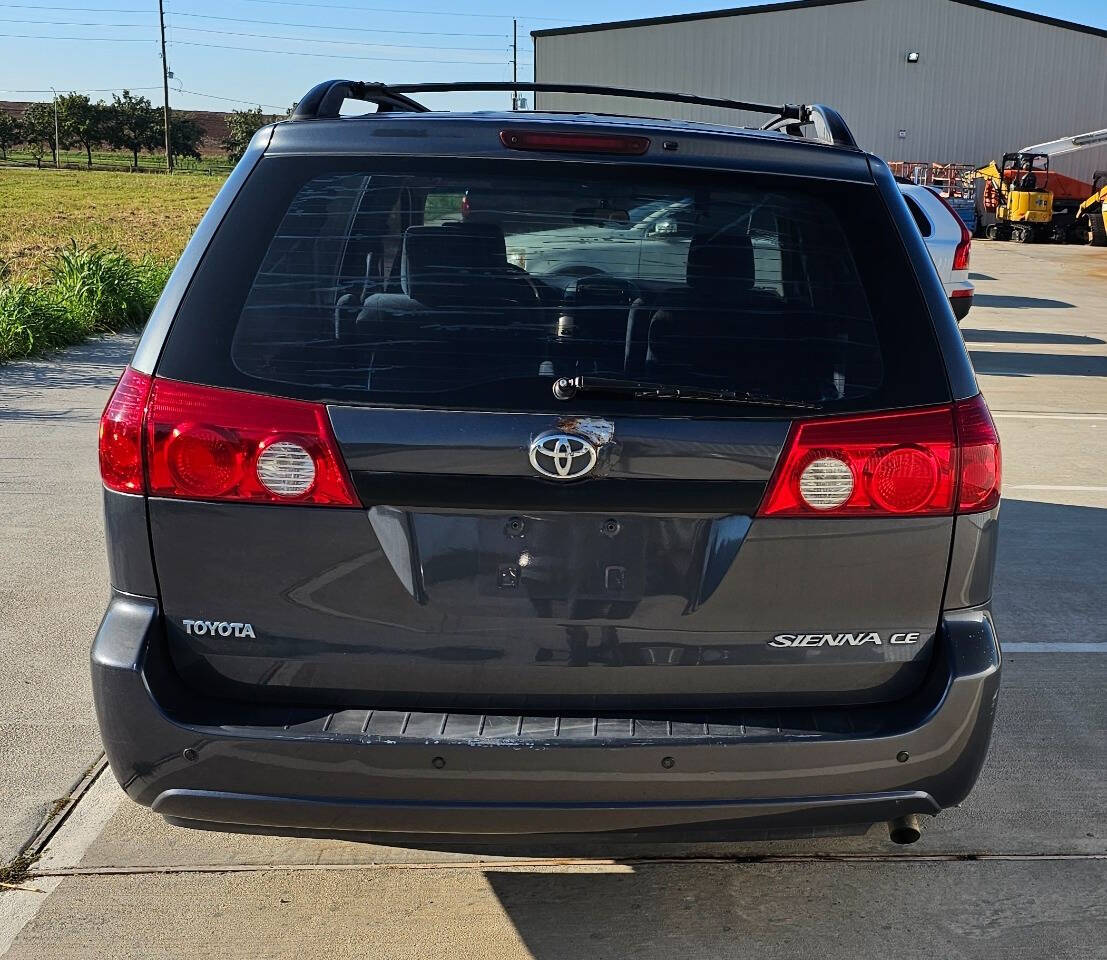 2006 Toyota Sienna for sale at CAR MARKET AUTO GROUP in Sugar Land, TX