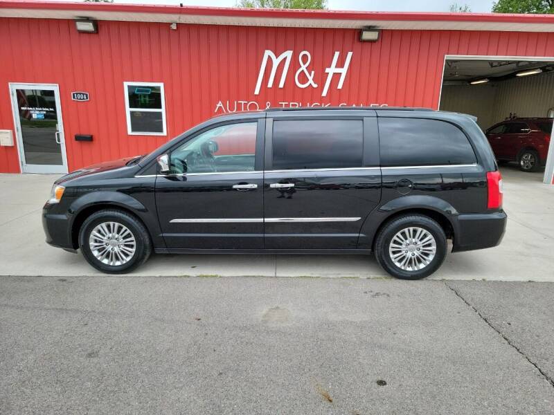 2015 Chrysler Town and Country for sale at M & H Auto & Truck Sales Inc. in Marion IN