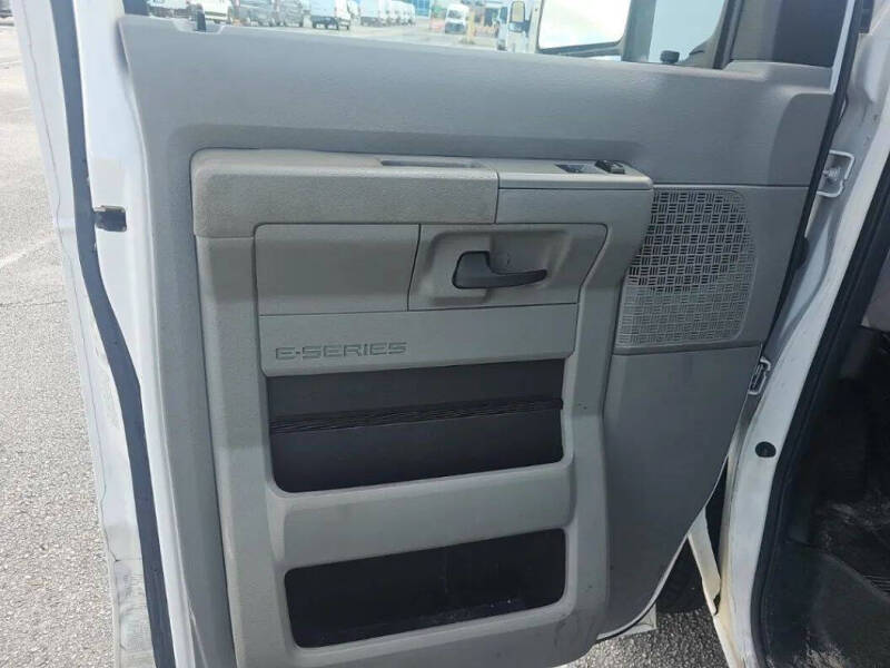 2024 Ford E-Series