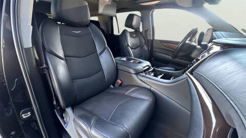 2020 Cadillac Escalade Luxury