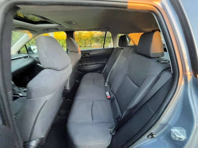 2022 Toyota Corolla Cross LE