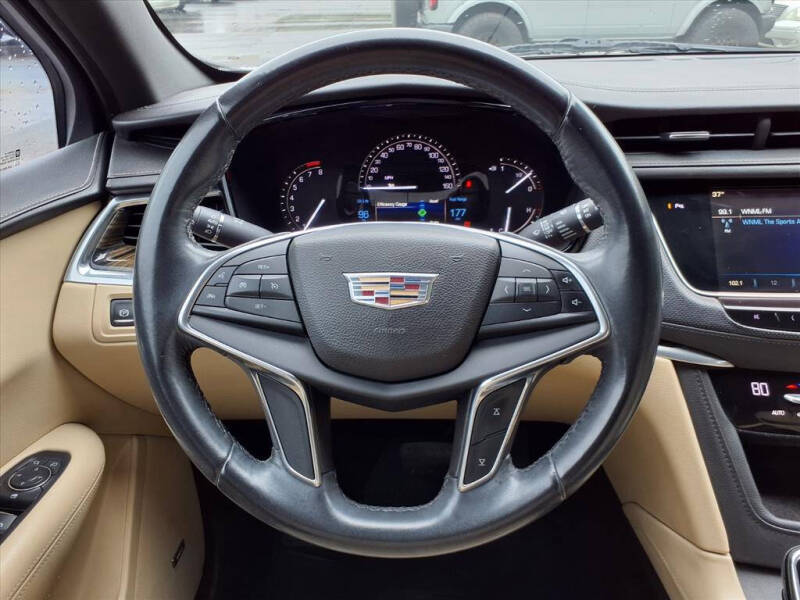 2017 Cadillac XT5